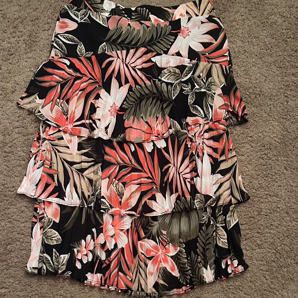 Express Black and Red Floral Mini Skirt
